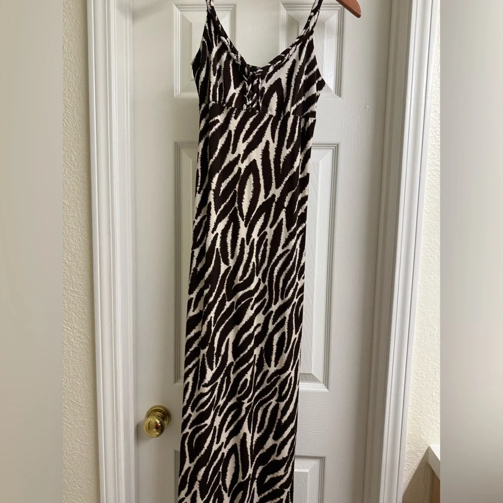BCX Brown and Cream Zebra Patterned Maxi Dress - Picture 1 of 2